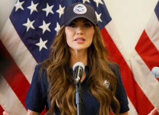 Trump destituye a la secretaria de Seguridad Nacional Kristi Noem