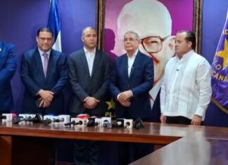 Paliza califica como “grata” reunión con Danilo y dirigentes políticos para buscar consenso ante crisis en Medio Oriente