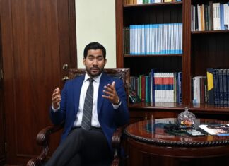 Mescyt asegura no se pierden becas internacionales en RD, a pesar de que Abinader dijo que sí