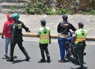 Agente de Digesett hiere de bala a motoconchista luego de que este le propinara una bofetada