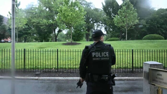 policia-responde-a-reportes-de-disparos-en-casa-blanca-901dcf74-focus-0-0-896-504