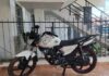 TONY BENGOA CUMPLE COMPROMISO ASUMIDO Y ENTREGA MOTOCICLETA NUEVA A CIUDADANO AFECTADO EN PARTIDO.