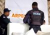 Las autoridades inspeccionan torre de Piantini donde murieron madre e hijo