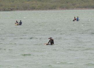 Familiares de pescadores desaparecidos en Montecristi reclaman una búsqueda aérea y marítima