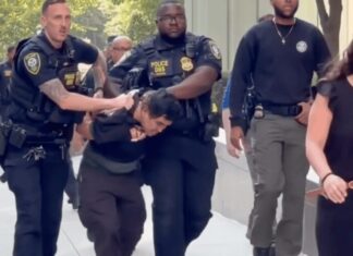 El hombre que lanzó explosivos contra edificio federal es veterano del Ejército, según FBI