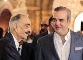 Abinader felicita a los padres dominicanos y comparte reflexión sobre su papá