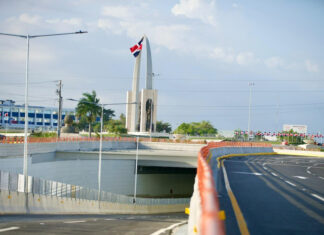 Estos son los vehículos que no pueden circular por el túnel de la Plaza de la Bandera