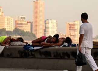 Cuba restaura la electricidad tras apagón nacional pero persisten los cortes
