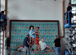 EE. UU. explora vender la pintura retirada de su embajada en RD por considerarla "muy woke"