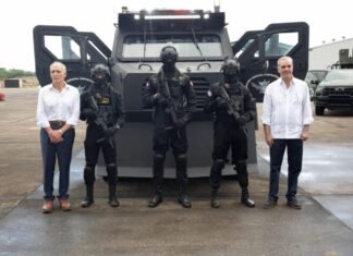 Gobierno de Honduras está “muy interesado” en adquirir aviones y vehículos blindados ensamblados en RD