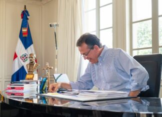 Ito Bisonó y Marco Rubio abordan comercio, inversiones y sectores estratégicos en llamada