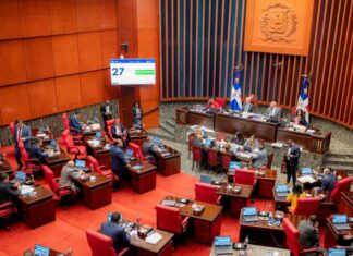 Senadores presentaron aluvión de 103 excusas para faltar a sesiones