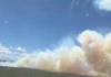 Incendio en la Sierra de Bahoruco moviliza a más de 250 bomberos forestales en Pedernales