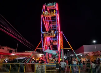 Tres niñas resultan heridas tras caer de juego mecánico durante fiestas patronales de Hato Mayor