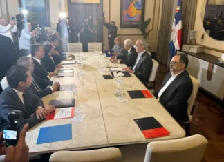 CNM lleva casi una hora reunido para decidir futuro de jueces de la Suprema Corte