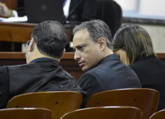 Ministerio Público acusa a la defensa de Jean Alain de retardar el juicio para buscar la extinción del caso
