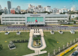 Defensa investiga cómo llegaron municiones de calibre .50 a banda haitiana 400 Mawozo
